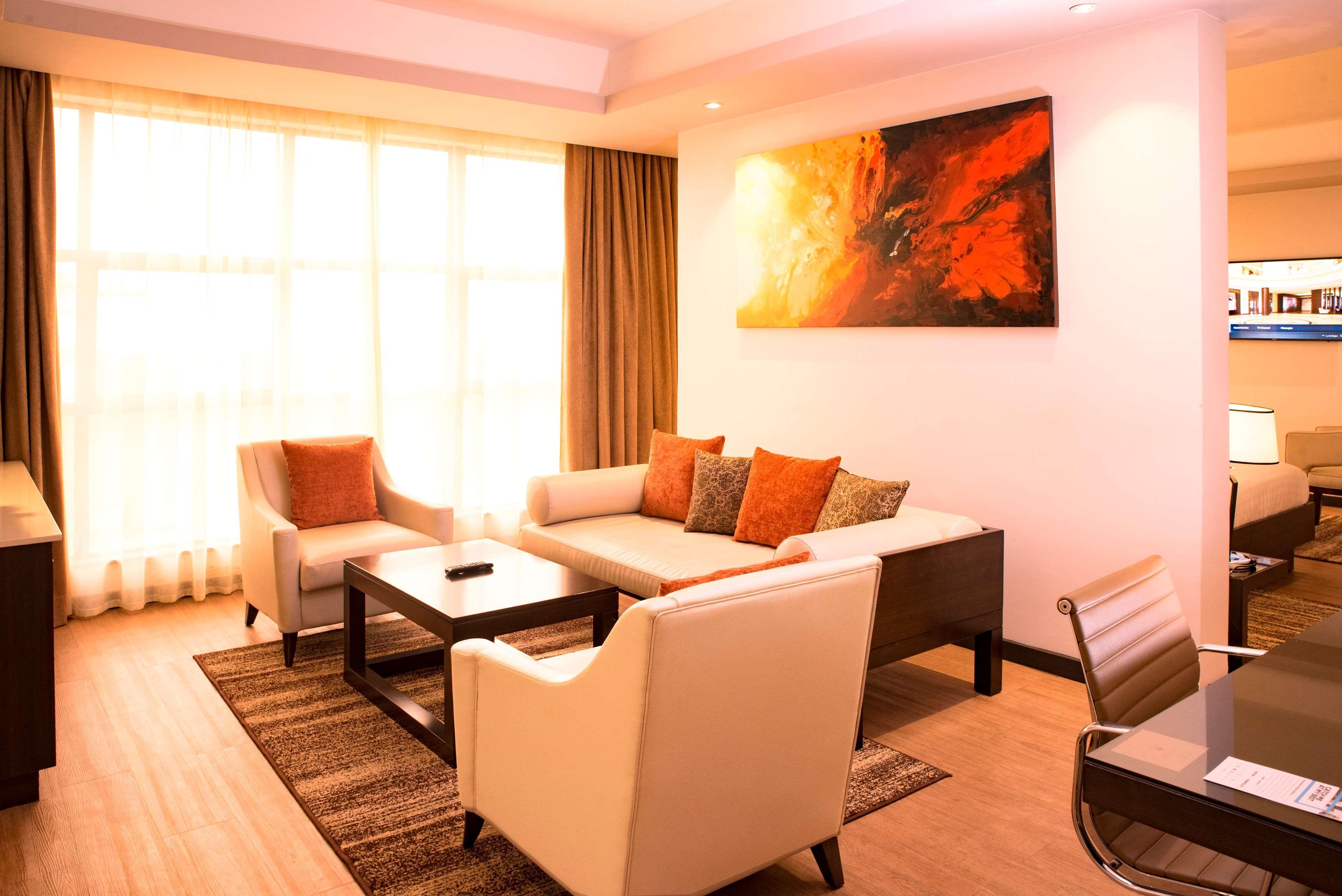 Отель Doubletree By Hilton 4*