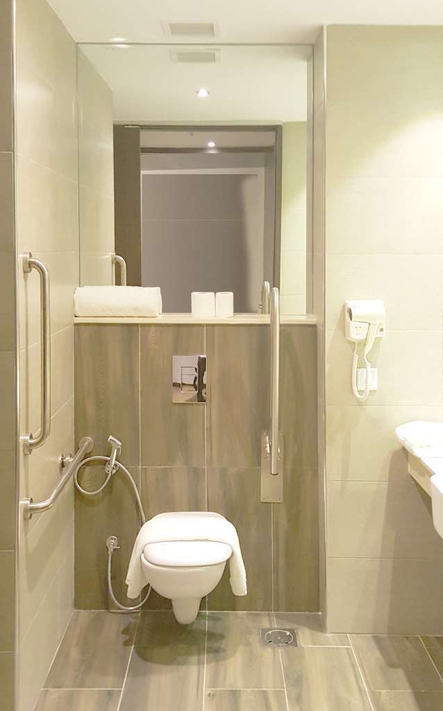 Отель Doubletree By Hilton 4*